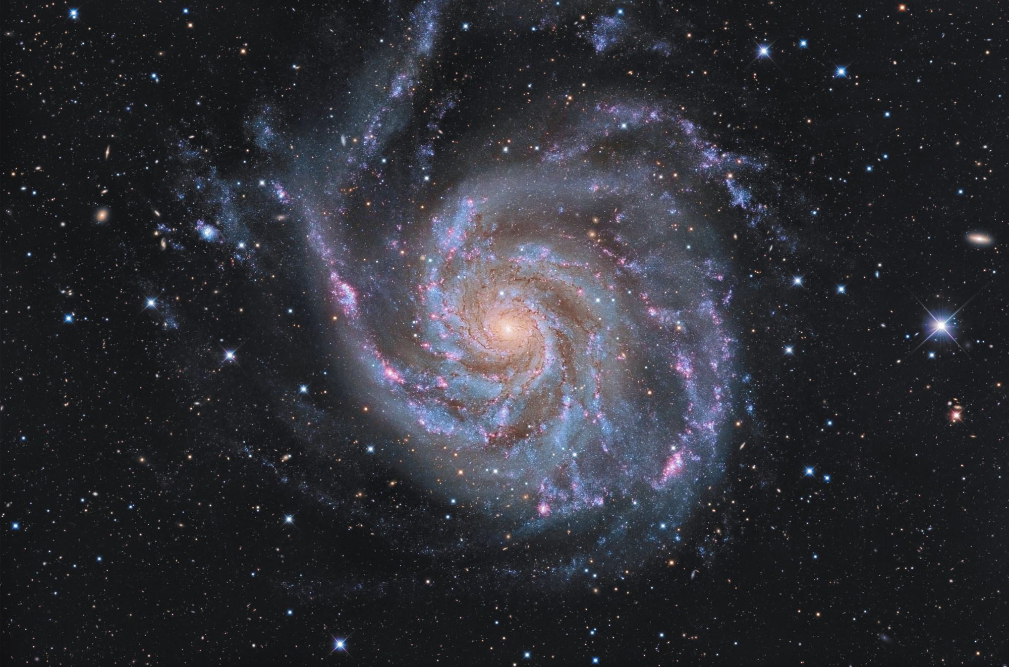 M101-final-3-contraste.thumb.jpg.a42319f9513671cdfae0ba1b932ce699.jpg