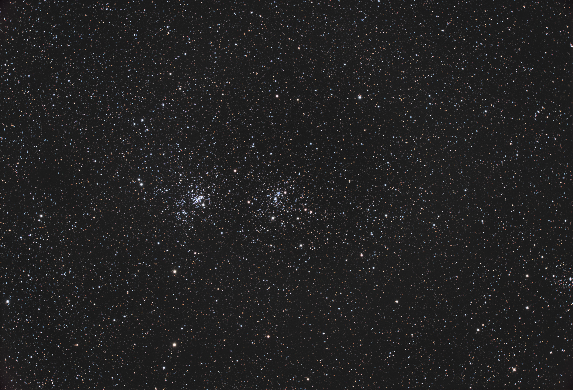 NGC869-884_RGB-finale.thumb.jpg.9b57081fa7e5e8d2b005122a66fc6976.jpg
