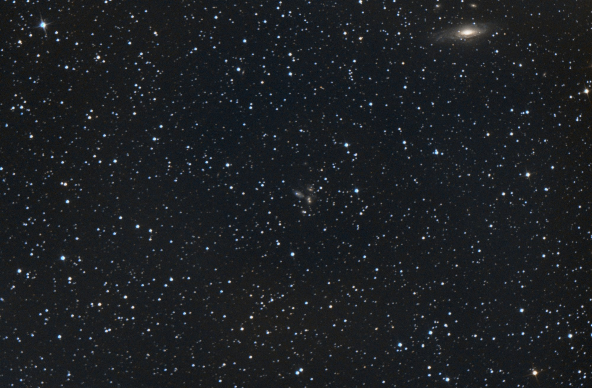 NGC7331-V2_RGB_C-siril-pix-finale.thumb.jpg.1ec400e5ce78bacd0c3c5de77bf22862.jpg.588ad1e4ef8501a25e012be3bca40c46.jpg