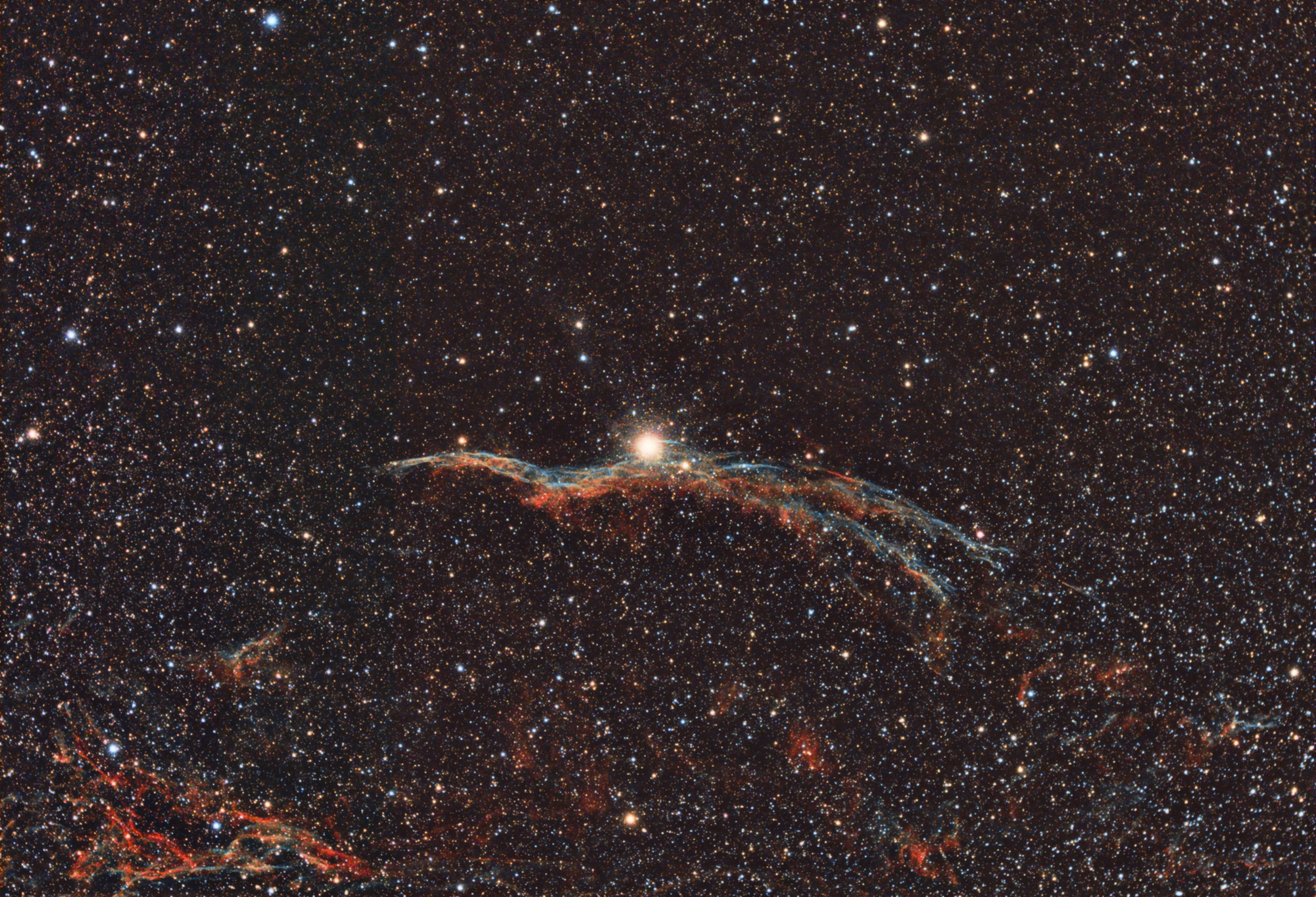 61b3b911b2a83_NGC6960N2_RGB-siril-PS-finale.thumb.jpg.abe8bcaa3b880b01482fb95d79c443ba.jpg