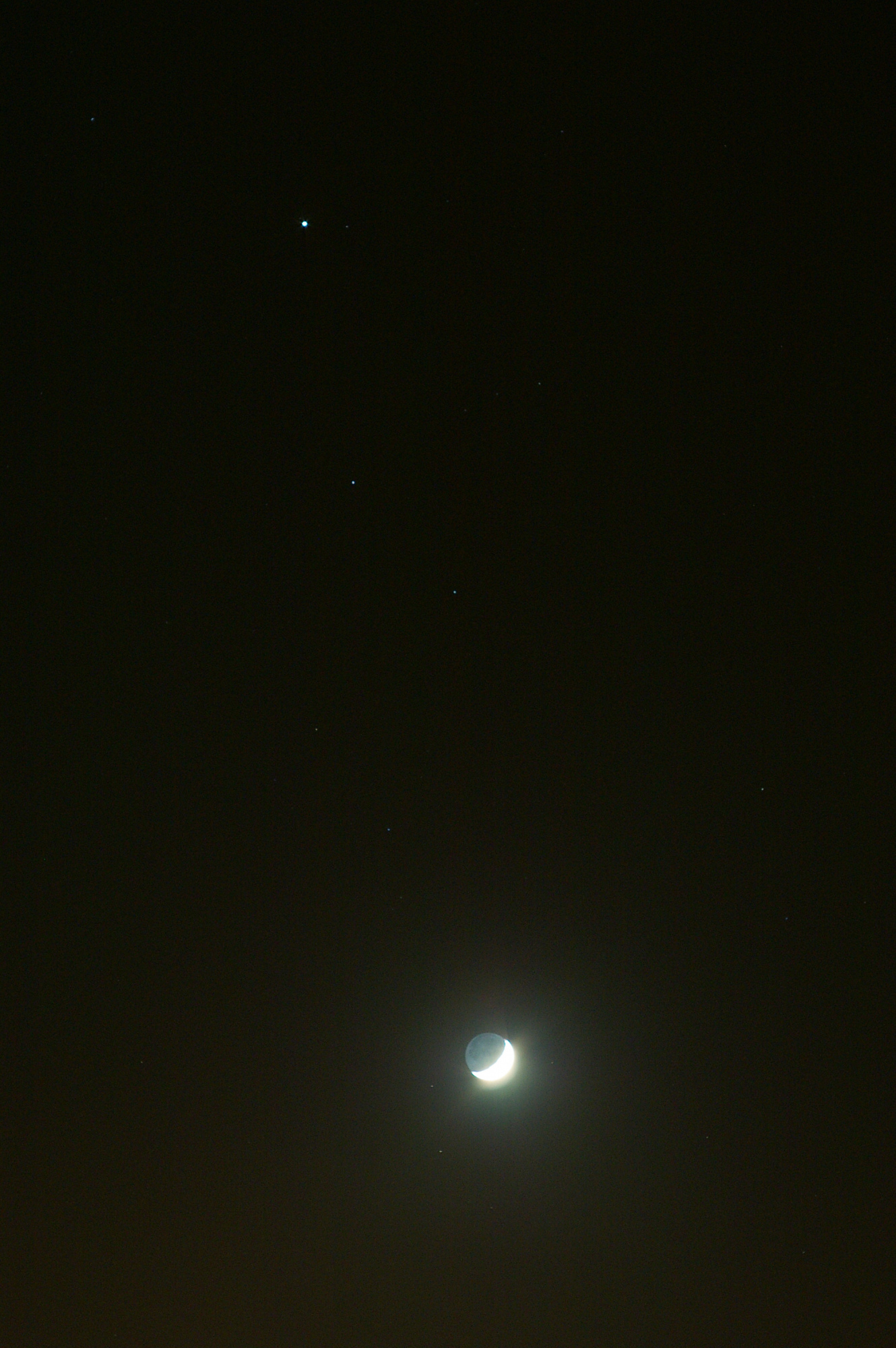 Lune-Jupiter_8-12-2021_19h40.jpg