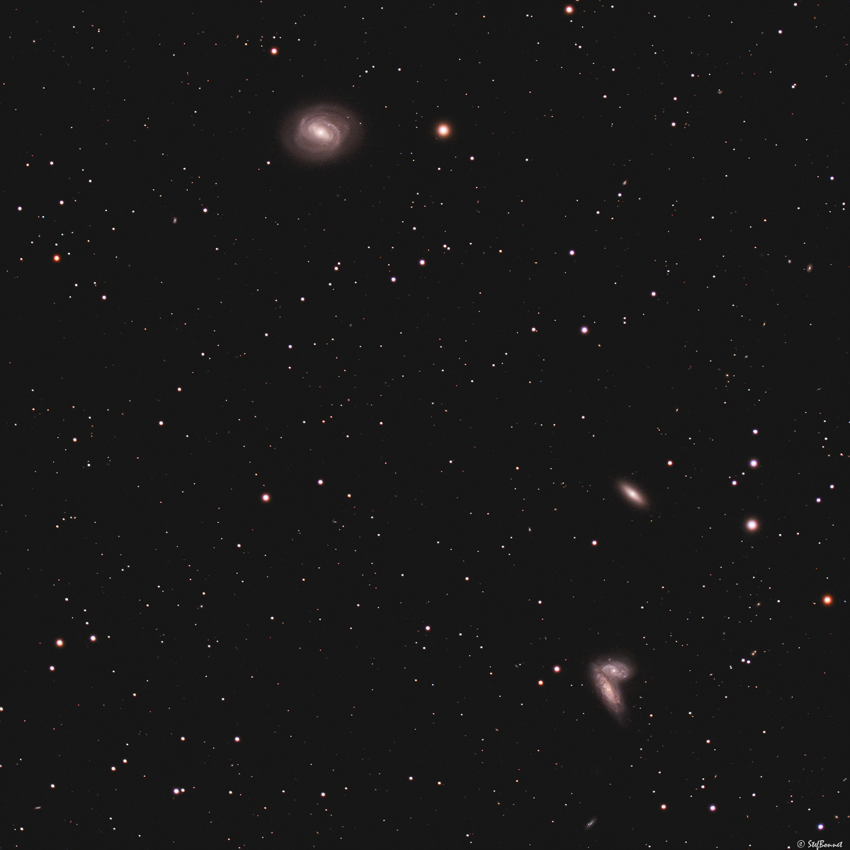 629237dbab59c_NGC4567NGC4568M58jumelles-Web-2.jpg.66af9990eb31fb906de09b381afc8761.jpg