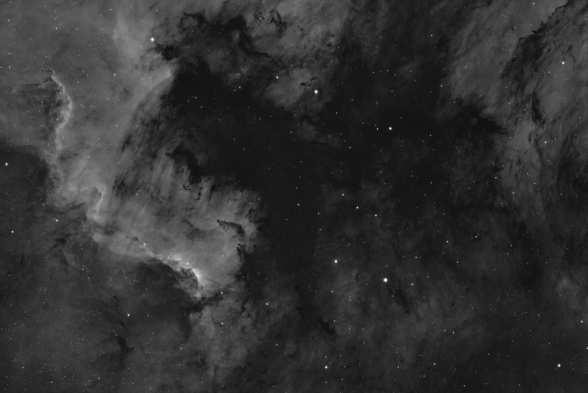 NGC7000_Ha3_.thumb.jpg.957292bd9c67abeb8e1a0f9f4dfece62.jpg