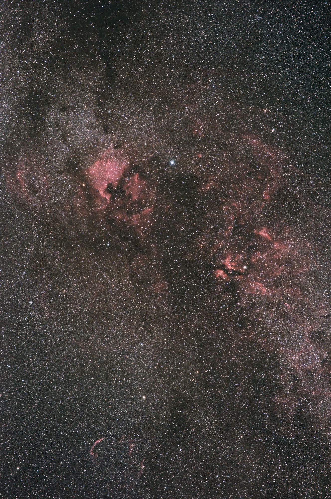 NGC_7000_240_x_60_sec_V1-DN_N_et_B_plus_RVB.jpg