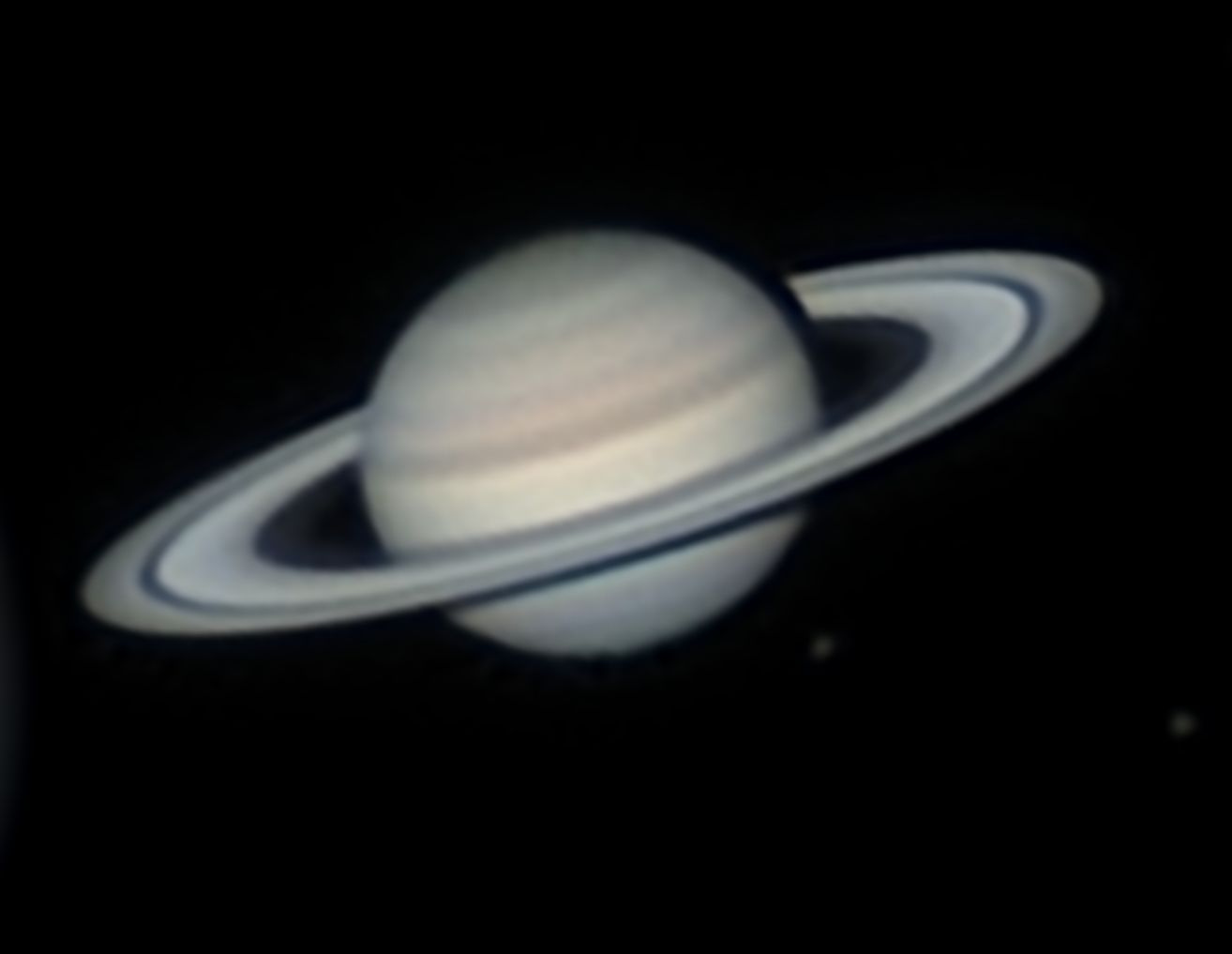 Saturne.jpg.e054ece433a4cd0c41d2bb8d957a4dce.jpg