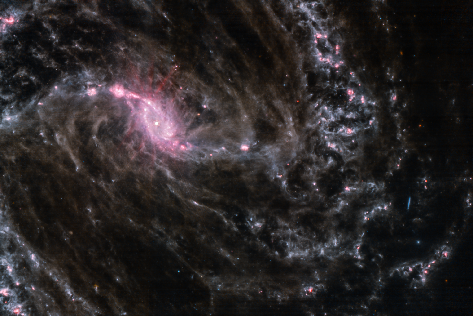 NGC 1365 b.png