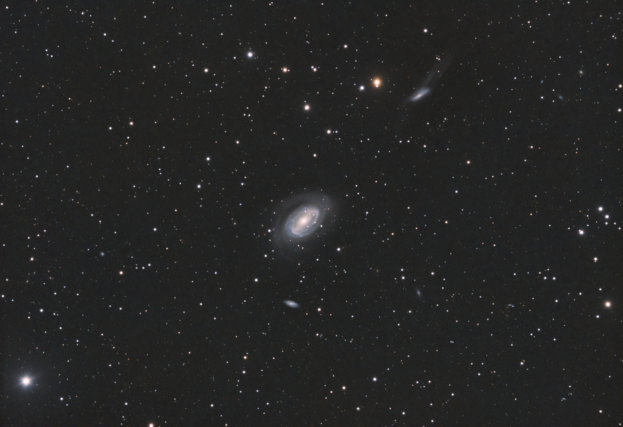 NGC_4725_SIRIL-iris-cs5-2-FINAL-3.jpg