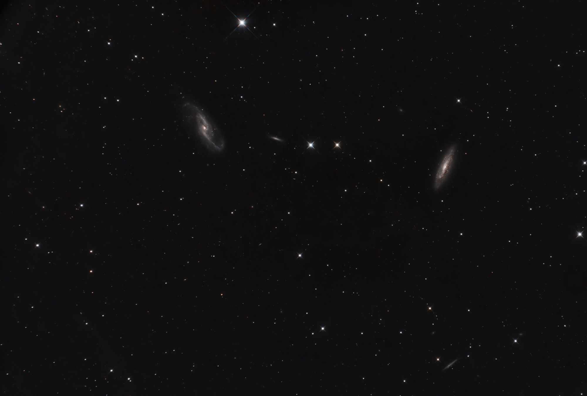 6461db11ba681_NGC4536-NGC452713mai2023.thumb.jpg.09af86018ea778ea0a4be1dcba6e3888.jpg
