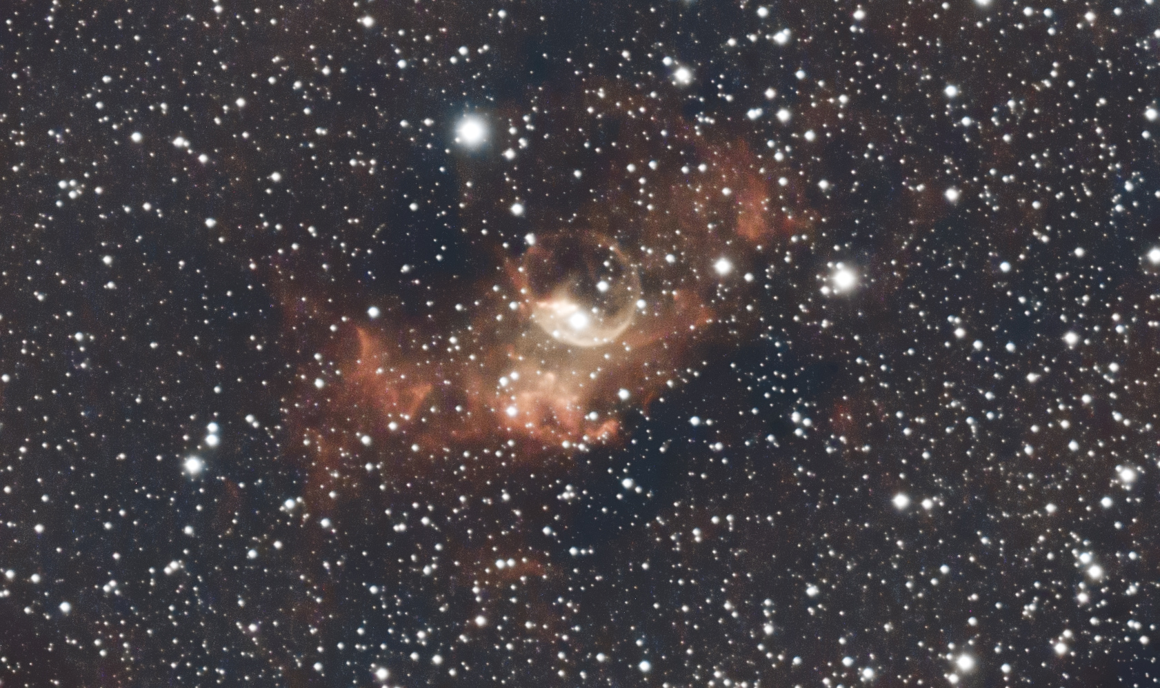 6499b6bd47dd0_NGC7635_462_GNB_FSQ106(1sur1).jpg.36e618007eed7afb98e070682faa48cf.jpg