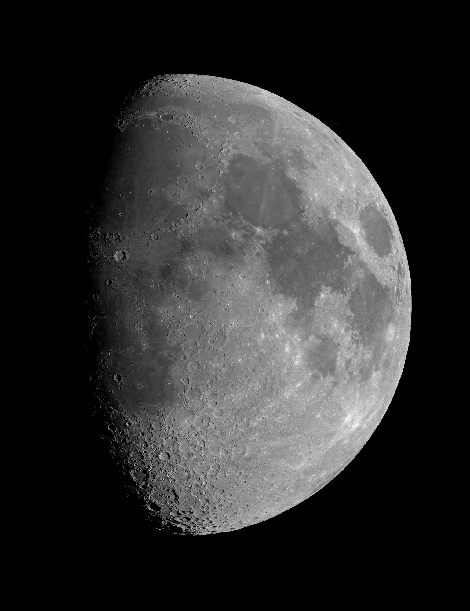 Lune-20230529_Mosa-fo-ASm.thumb.jpg.19be588676836d68a2ae81fbe16d21a3.jpg