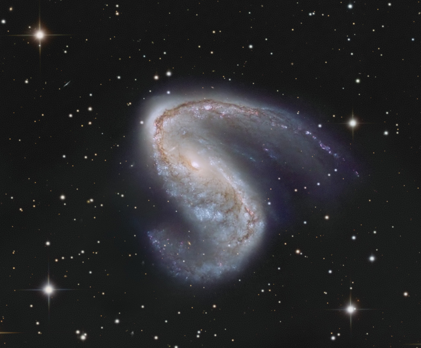 NGC2442_TB_Crop.jpg.886dc585ee301d3e0a853d195704f704.jpg