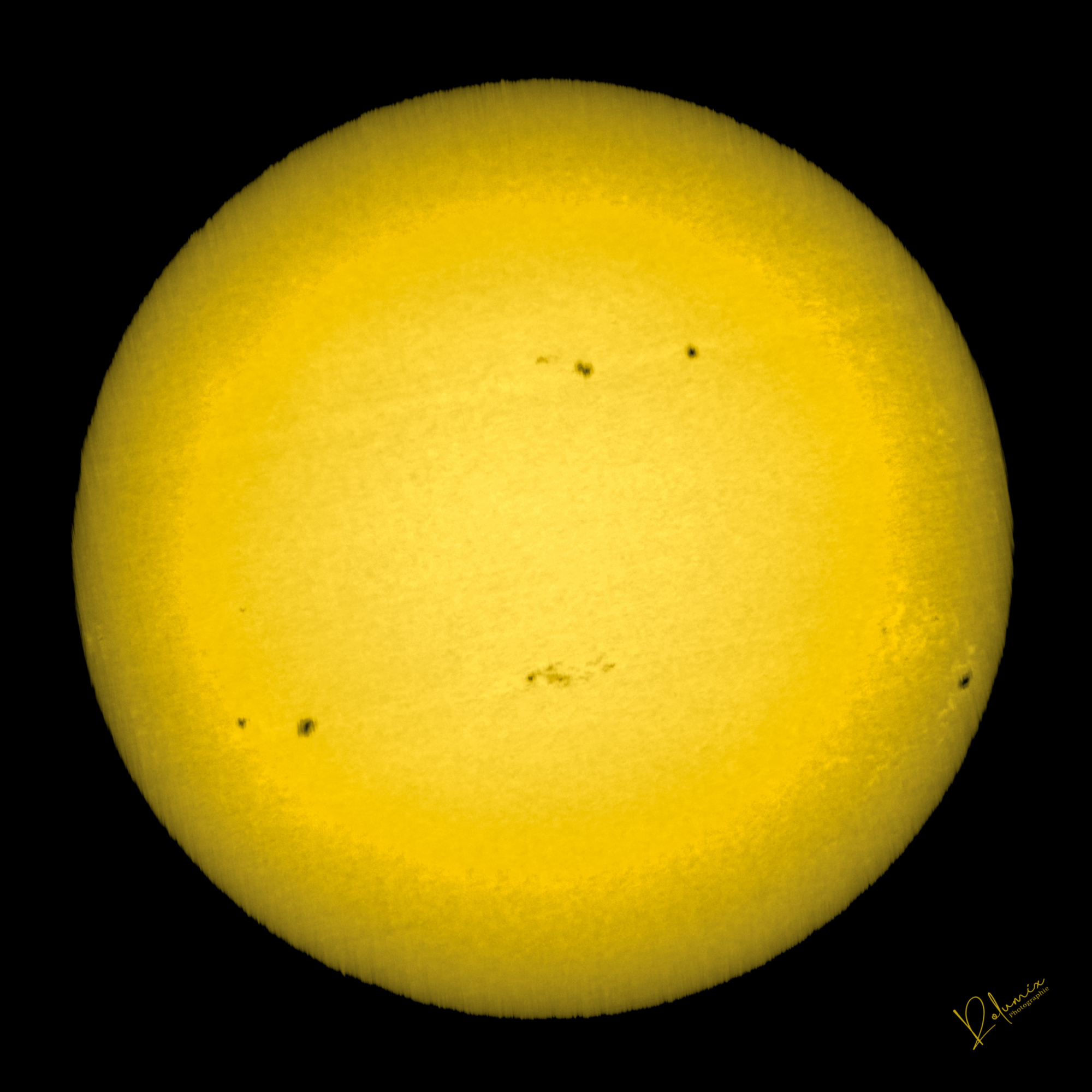 SUN_2023-06-10-0916_1_dp20_continuum_RFc.thumb.jpg.e42f9142fd58fa8a6c3118b031722f6f.jpg