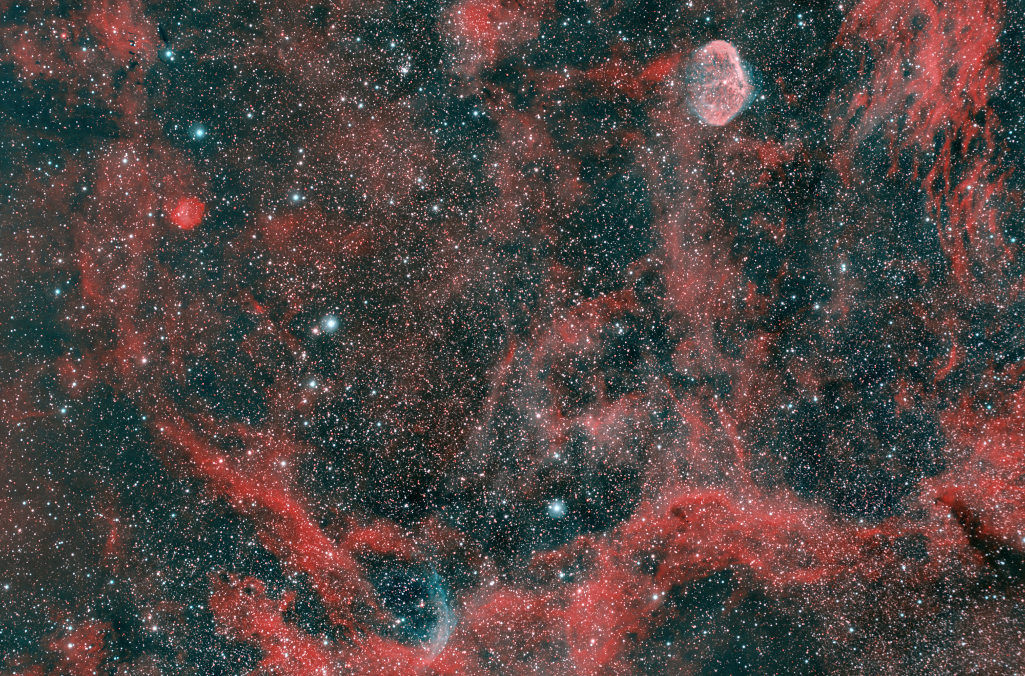 NGC_6888+WR134_SIRIL-HOO1++2-iris-étir-cs5-3-FINAL-1-x.jpg