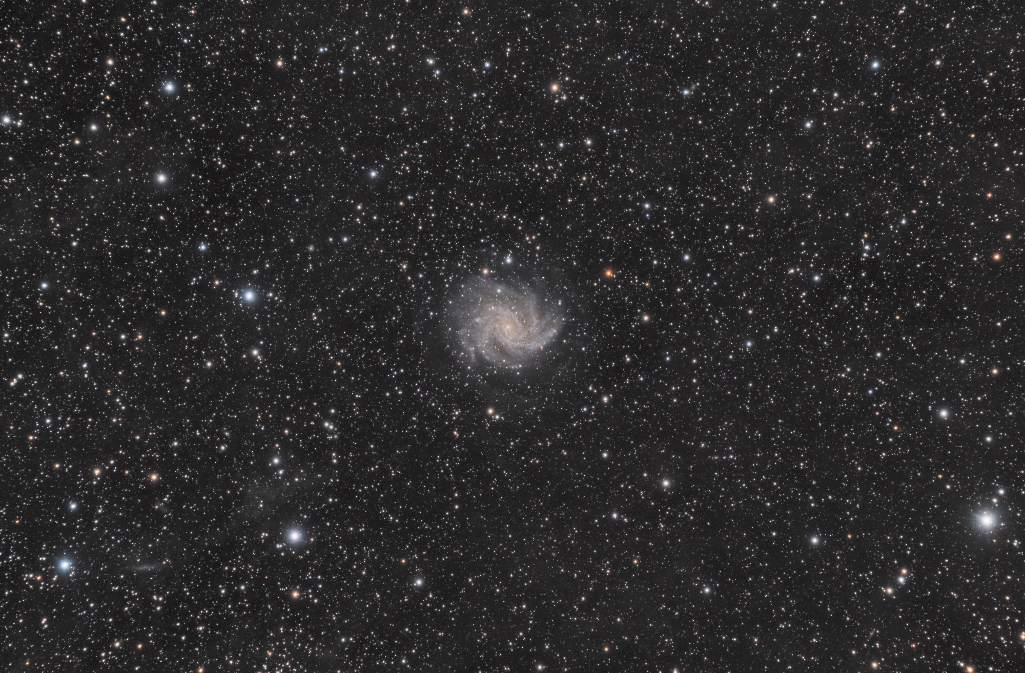 NGC6946-Drôme2023-TSA-LRGB-60-15-15-15x180sec.jpg