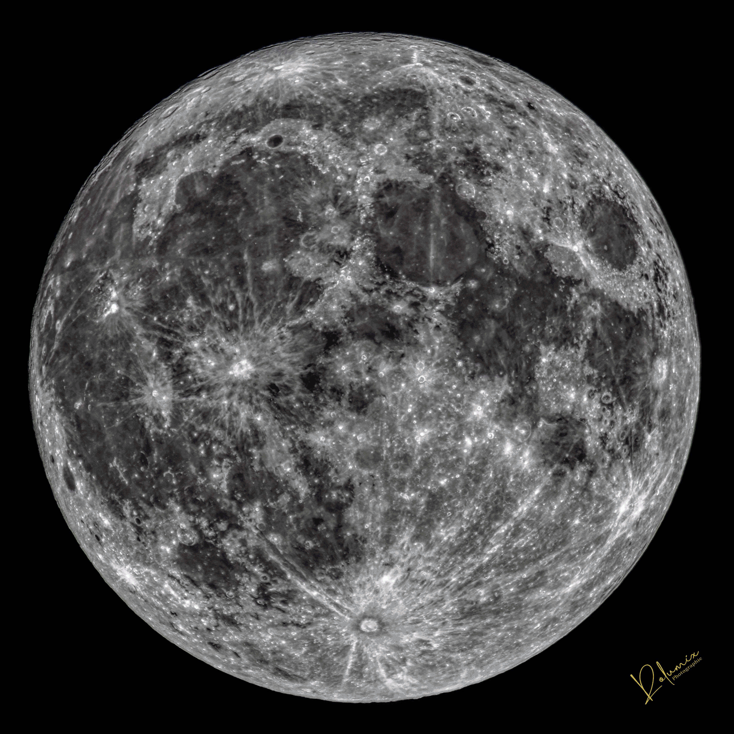 Lune-Gibbeuse-decroissante_dernier-croissant.gif.735295be8125c7bc86909df122d289b9.gif