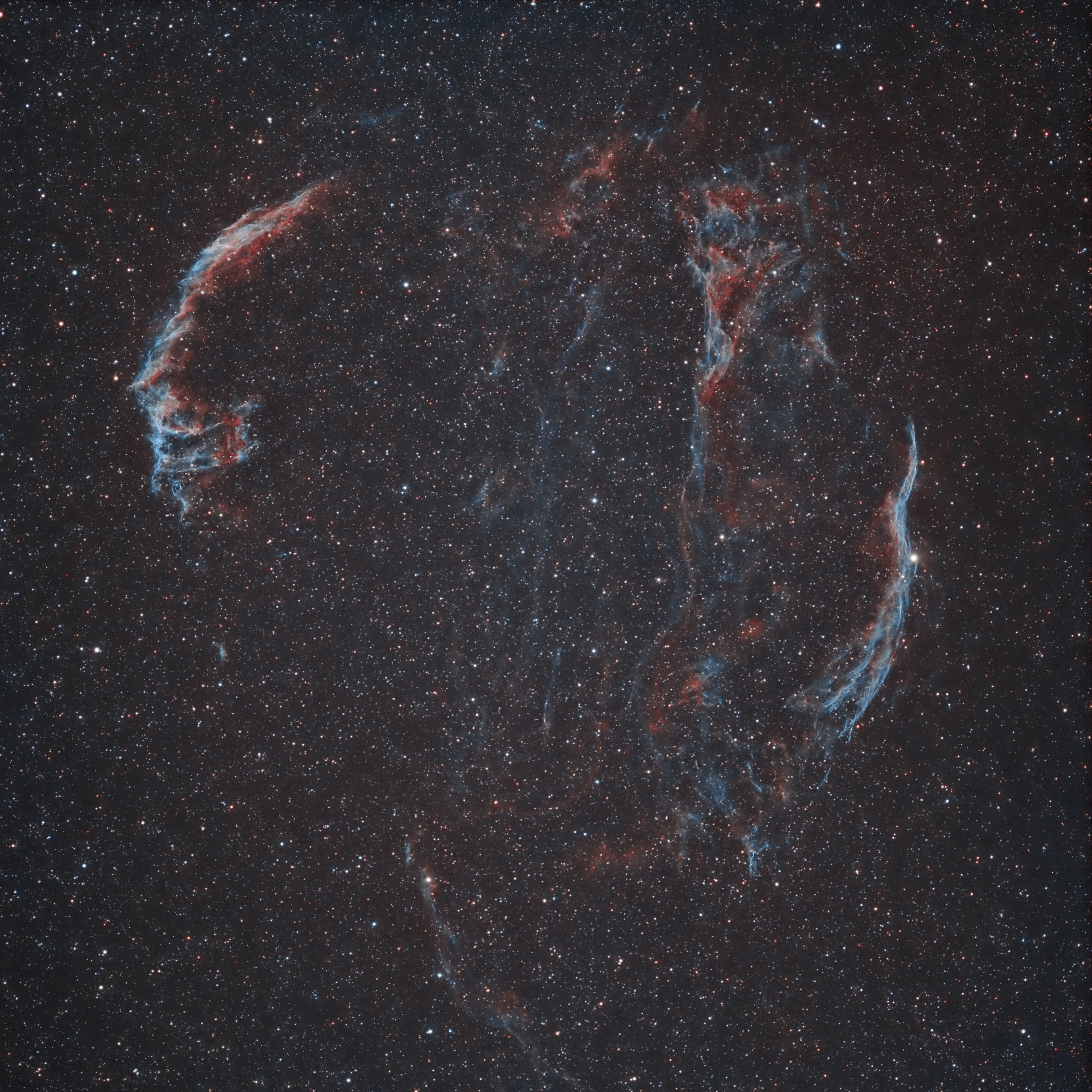 Dentelles NGC6960_21x180s_HOO_PI_X.jpg