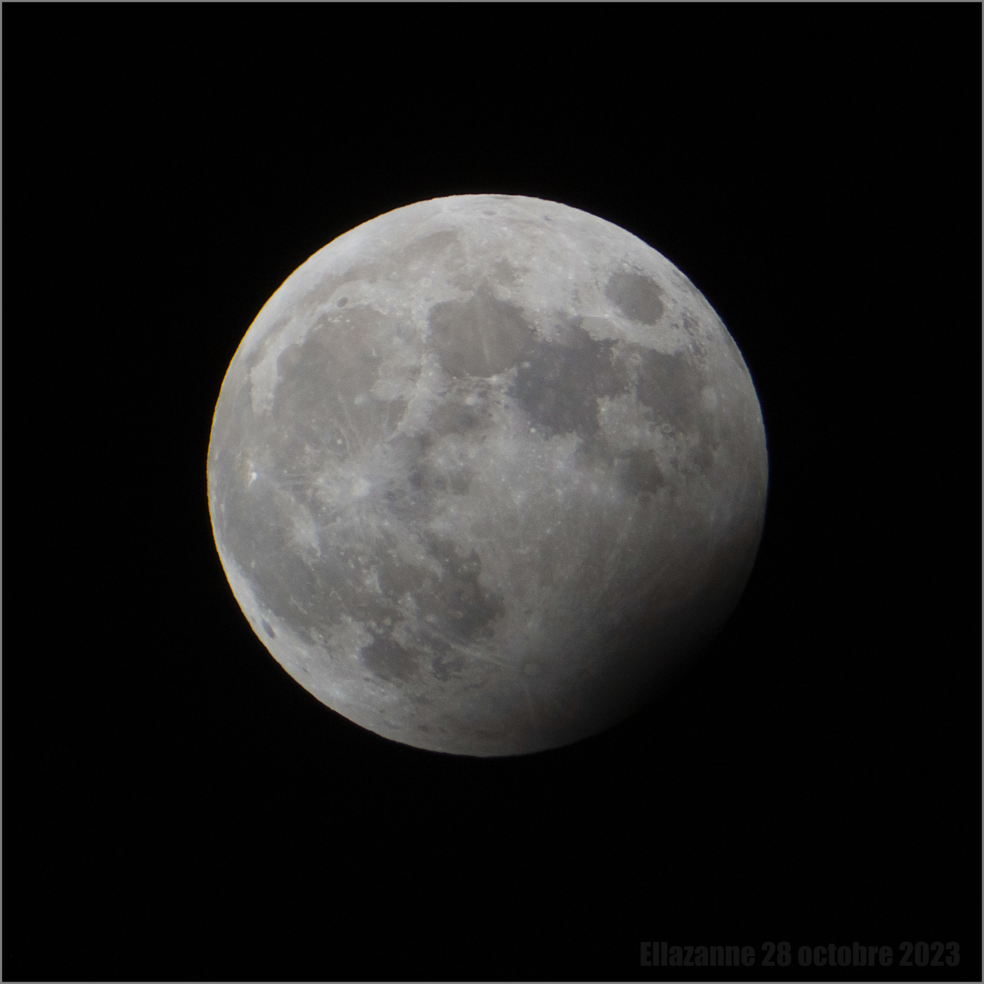 Eclipse de lune 28 octobre 2023.jpg