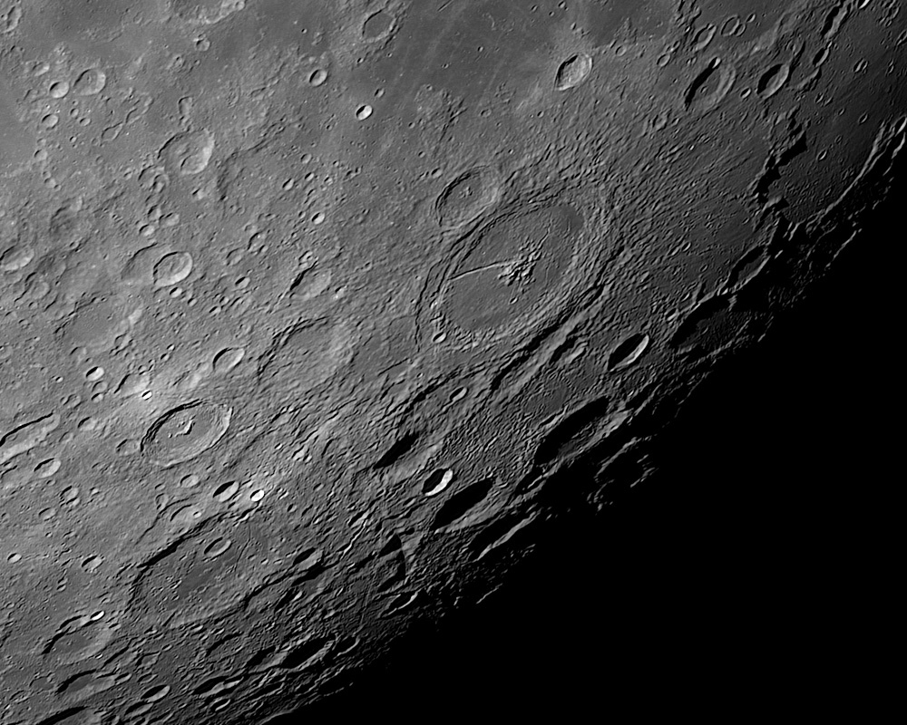 Lune-20231001-ASfoyer.jpg.57c051fa1d10047b013bdc8e2af13de8.jpg