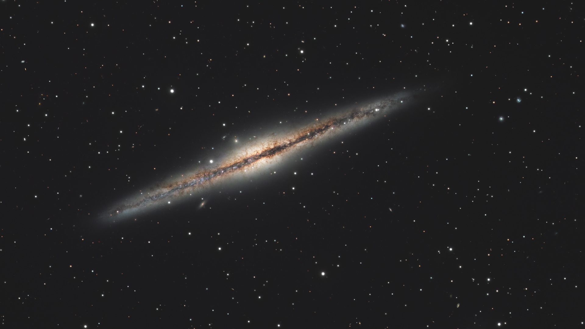 NGC891_2023v5_CropG_16x9_1080.jpg.7ce95a19e803a118baec001ea3710ab6.jpg