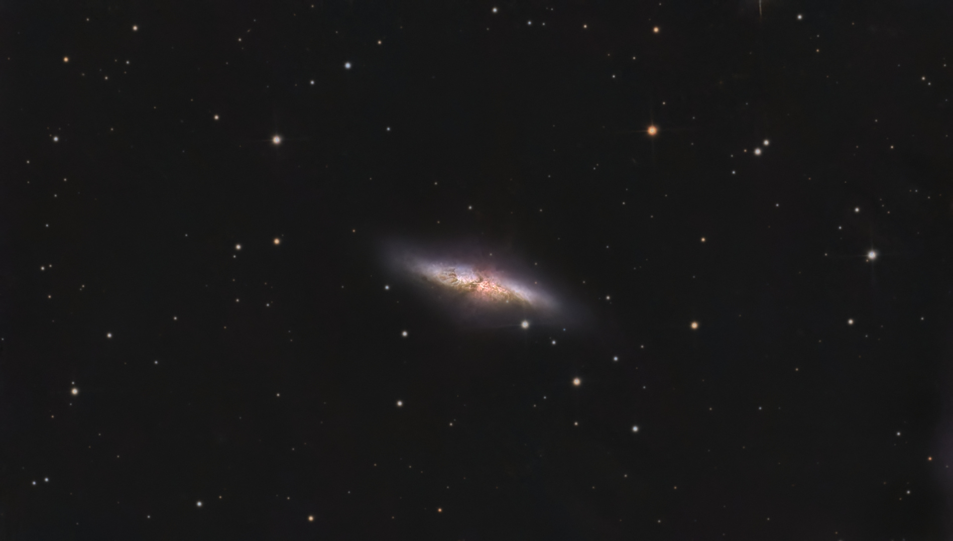 M82-N150-464-RGB-finale.jpg.e787c04a1bad41749e40d73152d63397.jpg