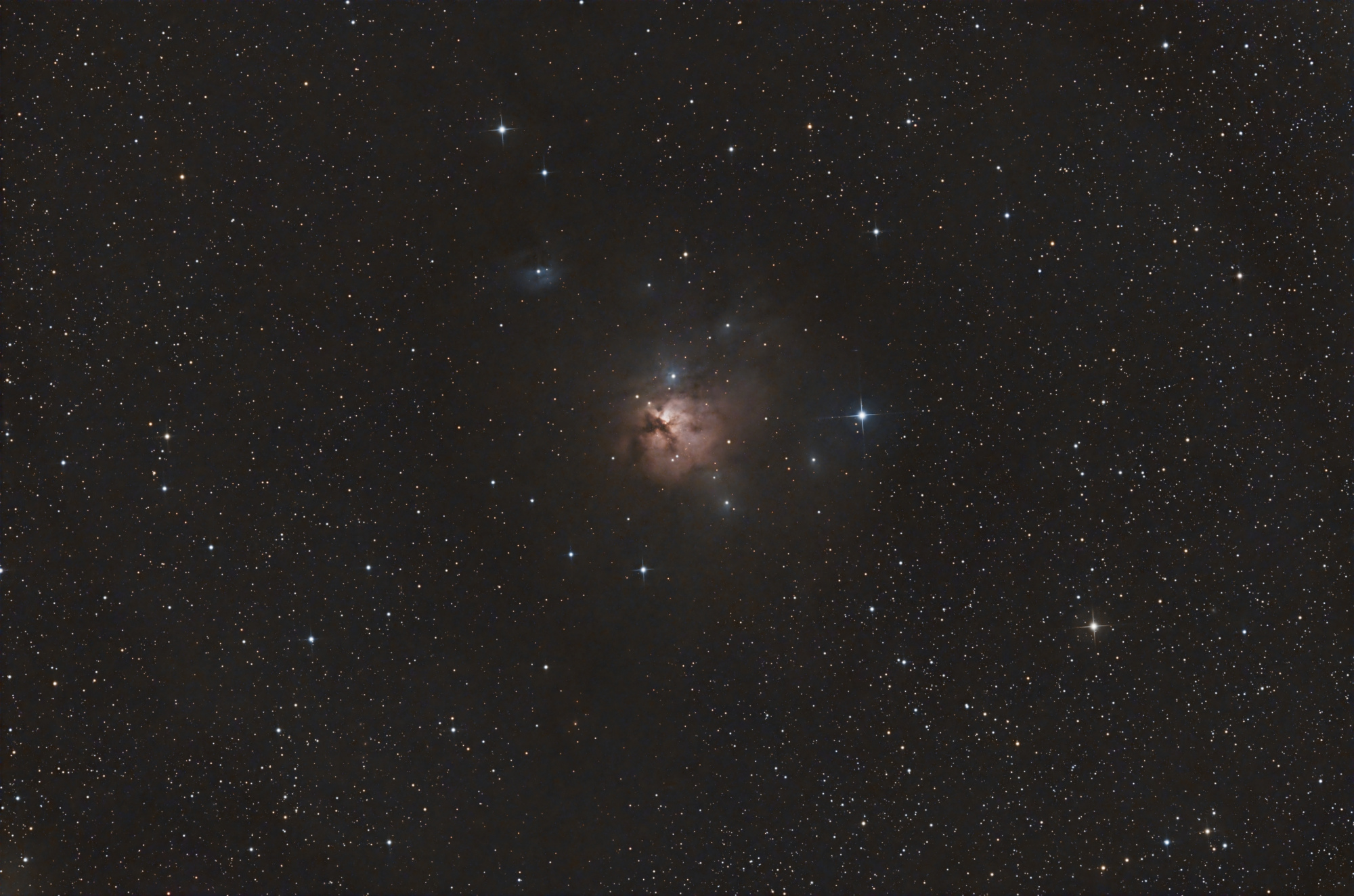 NGC1579_Antlia-L_Fin_Pix.thumb.jpg.9d64f4d694ab745be245eb81b4293c92.jpg