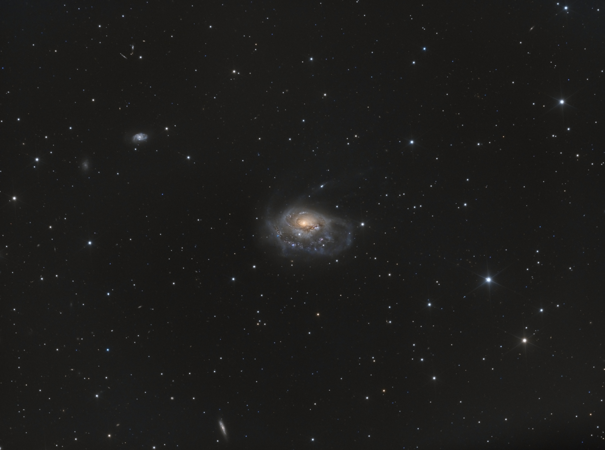 NGC_1961_L_RGB_bxt_finale5_CS.thumb.jpg.d3c24a7a8fa2b5e2047e37fb81b58284.jpg