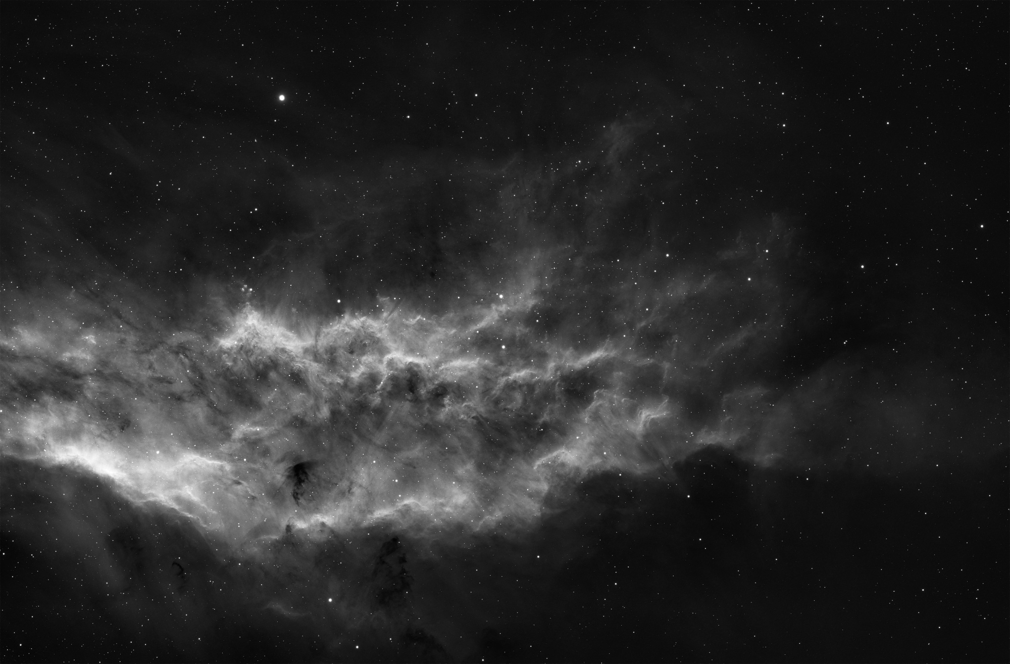 california_nebulae_Ha_paneau_1_15x1200_sec.jpg