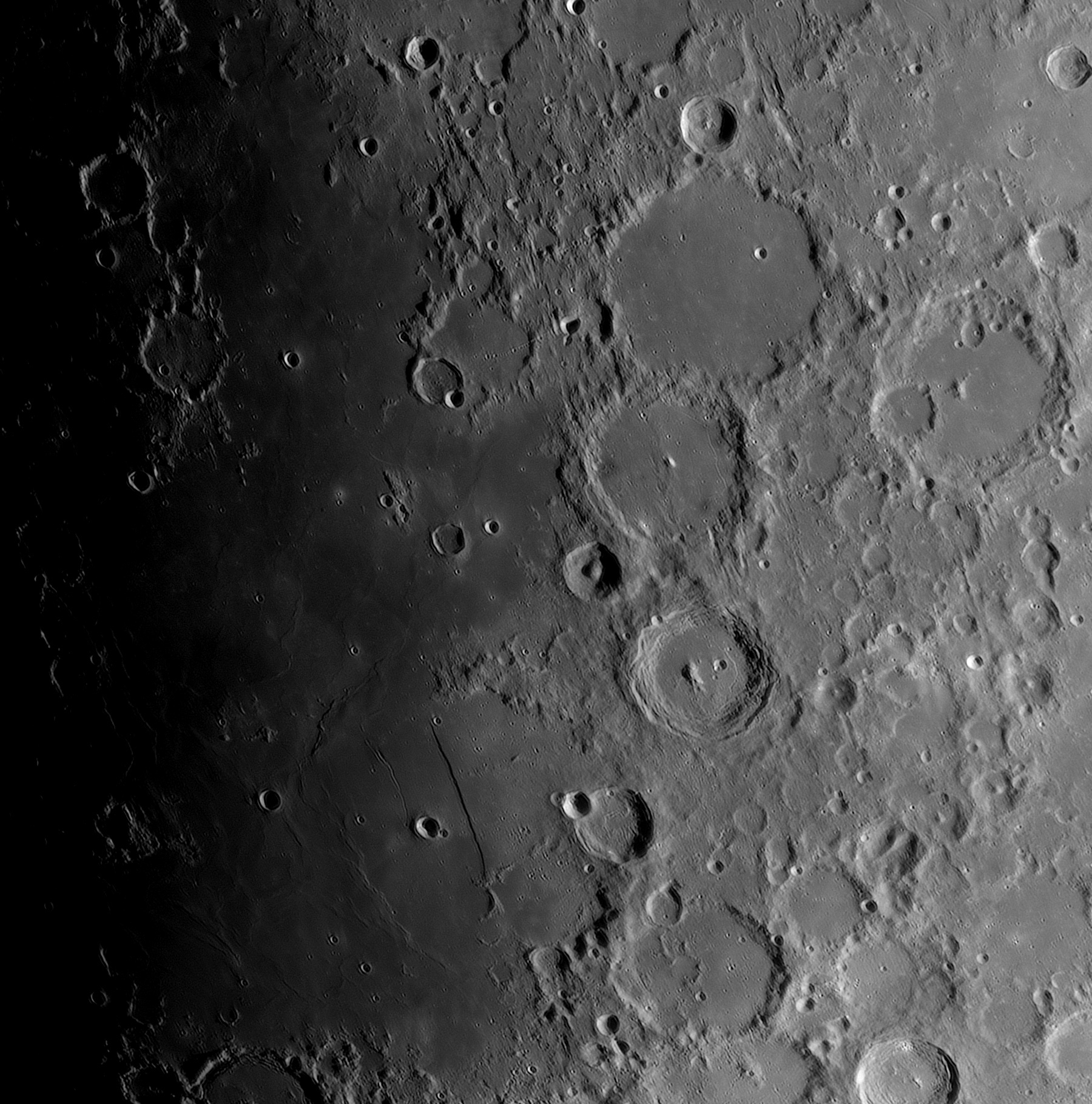 Lune-20220111_Mosa_PAA_ba-AS2.jpg.f5c434a630f6ac51493df144f1a00d6c.jpg