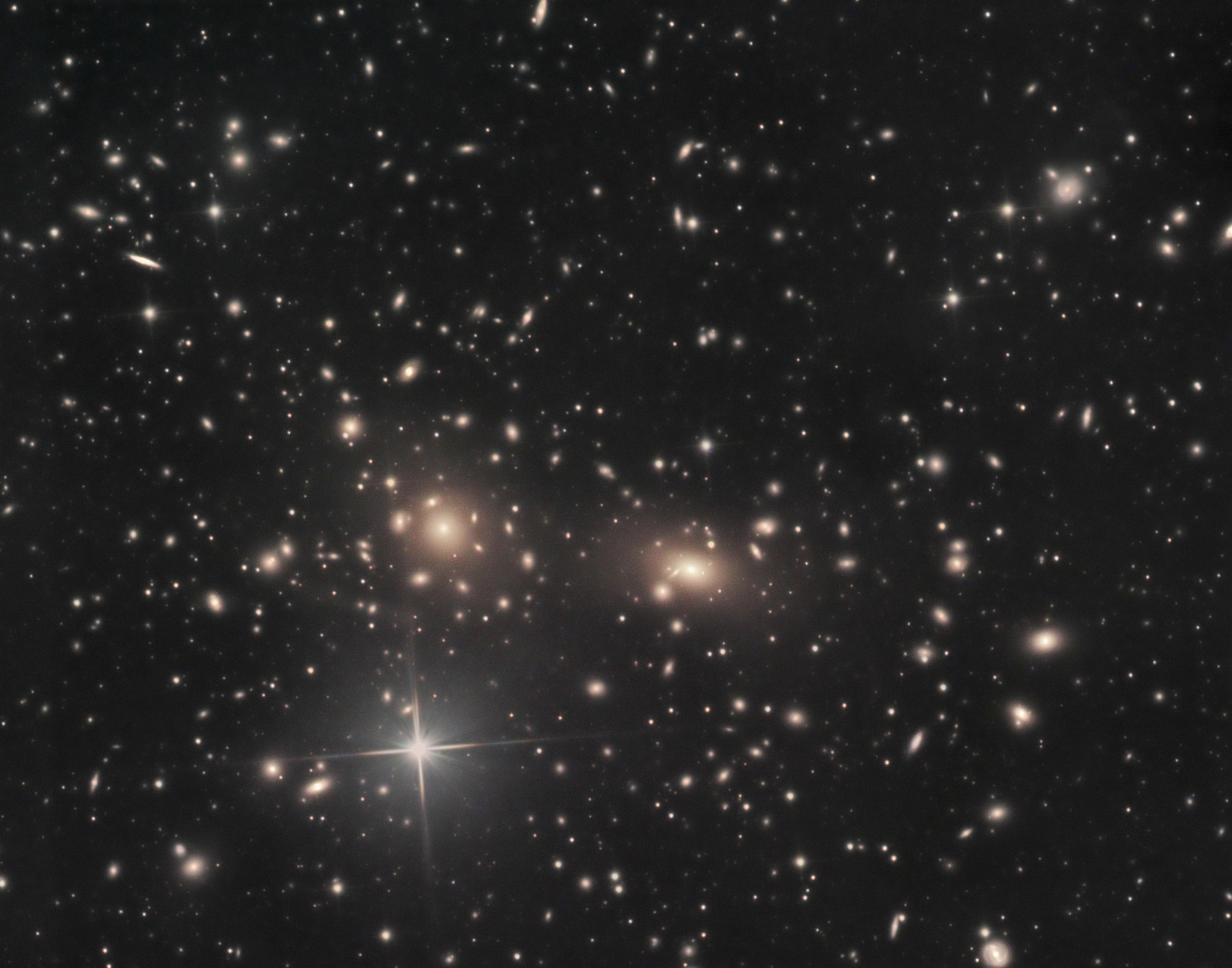 NGC4884.thumb.jpg.4190a0b4ea2df7042a6dba22ced607bf.jpg