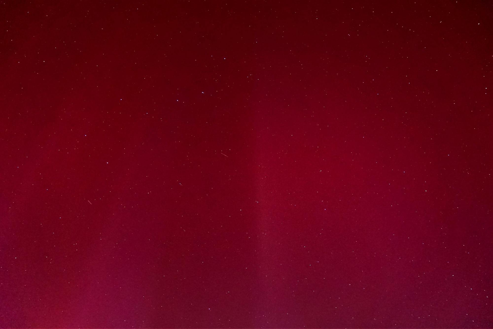 aurores-nat-100524-22h30m07-24mmf5bcurv-2s.jpg
